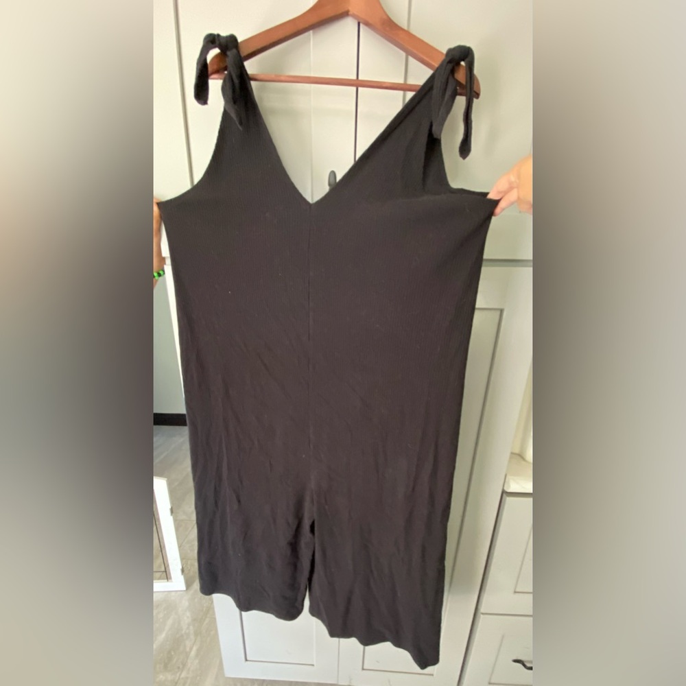 Chelsea28 Black Ribbed Tie-Shoulder Jumpsuit Romper